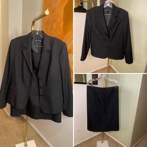 017-Evan Picone Women’s Suit